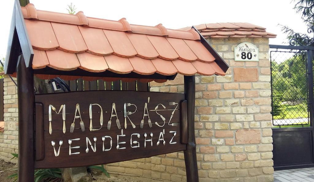 מלון Nyúl Madarasz Vendeghaz מראה חיצוני תמונה