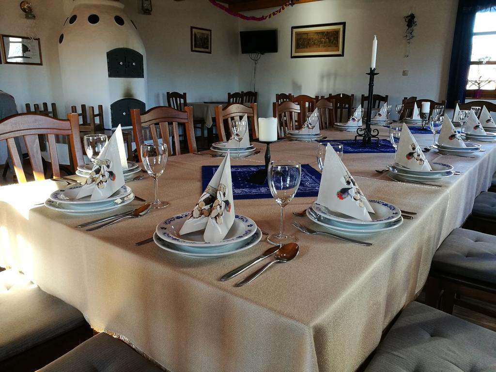 מלון Nyúl Madarasz Vendeghaz מראה חיצוני תמונה